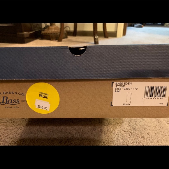 BASS-EDEN STONE suede leather boots New with Box - Picture 3 of 6